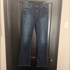 Joe’s Jeans mid-rise bootcut - size 32